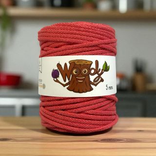 ✨ Wir bereiten eine Neuheit vor ✨ Woody 5 mm in der Farbe Koralle 🧶 Energie, Frische und Eleganz in einem Farbton! 👉 Schon...